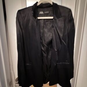 Zara Women's Elegant Black Blazer